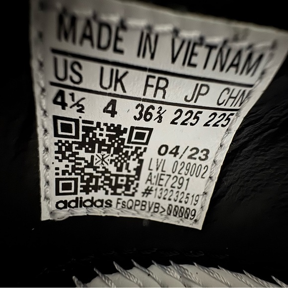 ADIDAS HUMAN RACE SAMBA LOW TOP SNEAKERS NIGHT GREY MENS SIZE 4.5 WOMENS 5.5 NWB - Picture 10 of 12